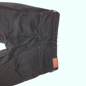 Hollister Black Ripped Jeans - Never Worn Size 7R